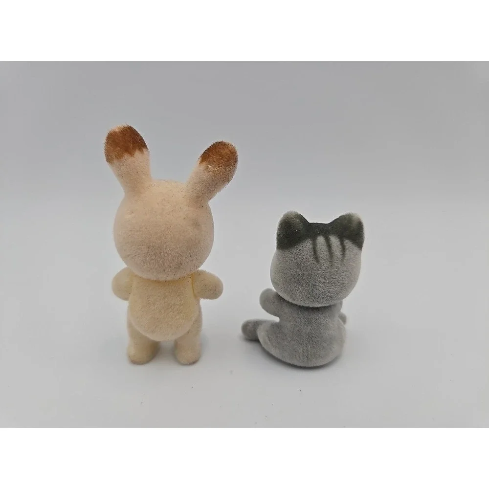 Sylvanian Families Calico Critters Striped Cat Sylvania Park Baby & Choco Rabbit